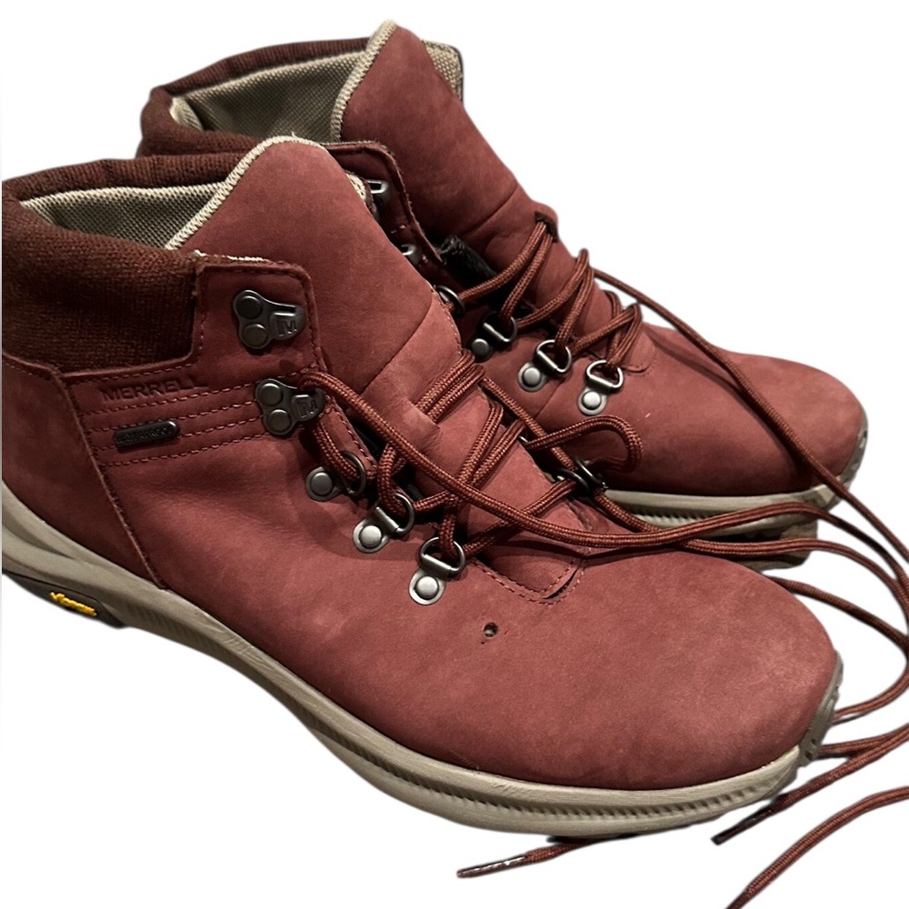 Merrell Women’s Ontario Mid Waterproof Hiking Boots Size US 10 New with Flaw